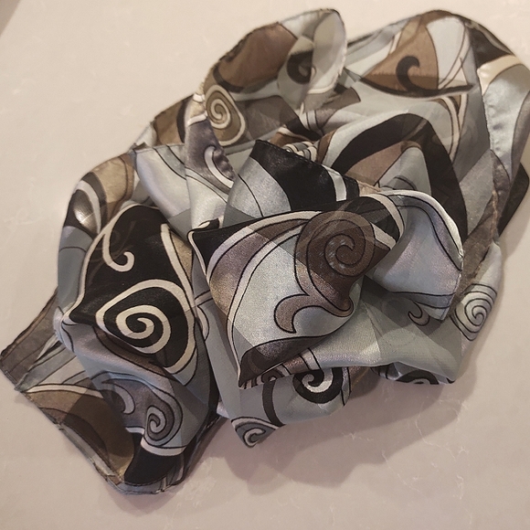 ALFRED SUNG | 100% Silk Oblong Scarf Gray, Taupe Black Modern Abstract Design - Picture 10 of 12